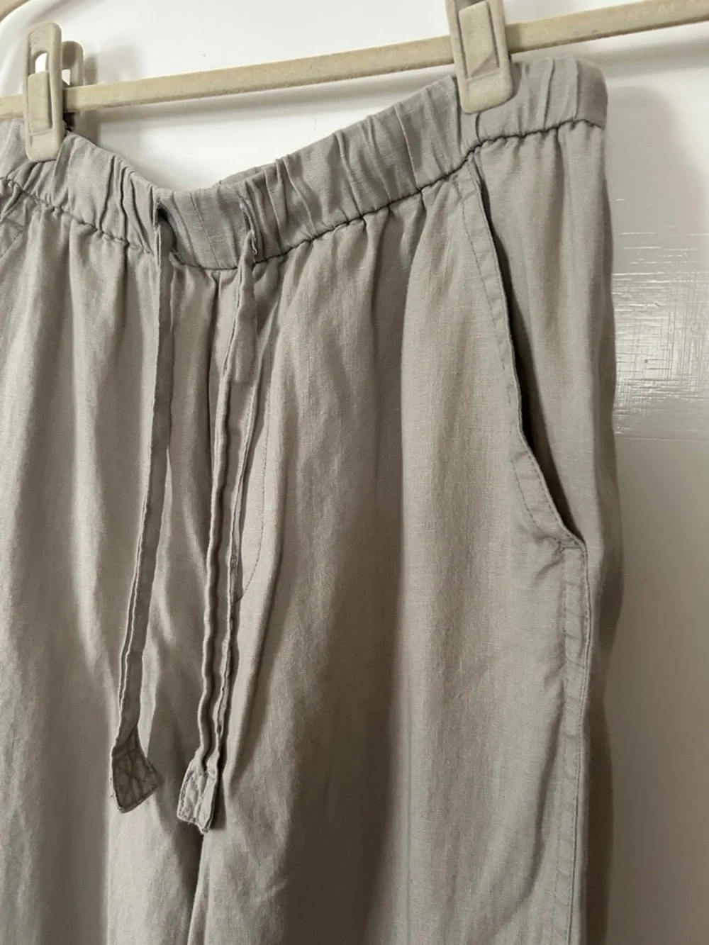 The Linen Pull-On Barrel Pant in Seagrass size Small